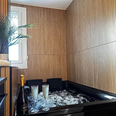 Le Nid De La Basilique T3 Avec Balnéo Appartamento Reims